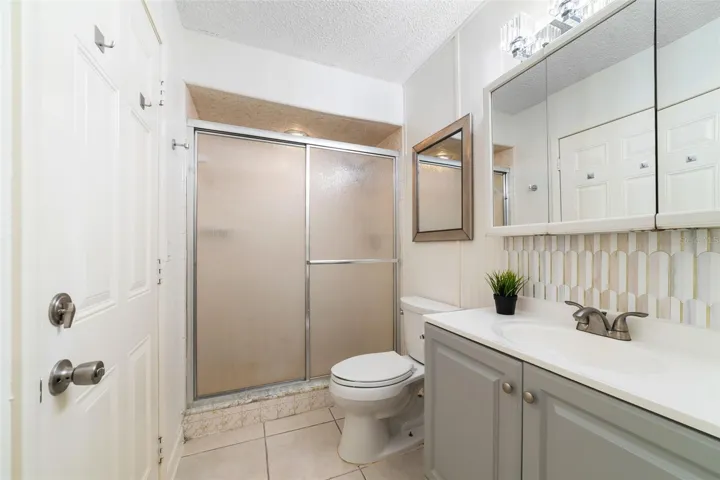 Updated primary en-suite bath.