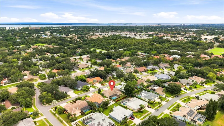 679 Litchfield Ln, Dunedin, FL 34698  - Looking North West
