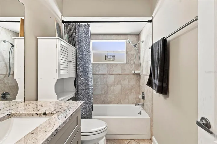 Shared Full Bathroom