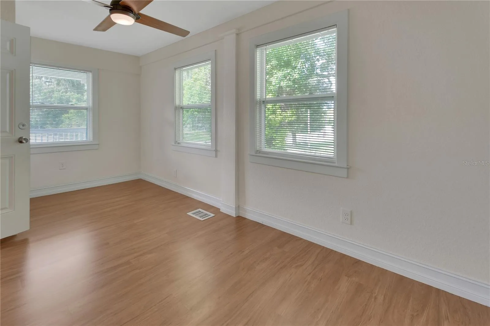 DOWNSTAIRS BEDROOM