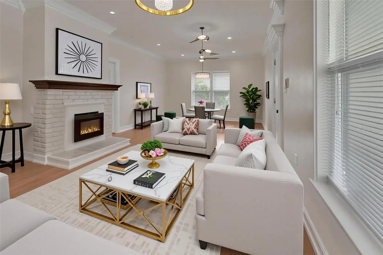 VIRTUALLY STAGED  DOWN LIVING RM