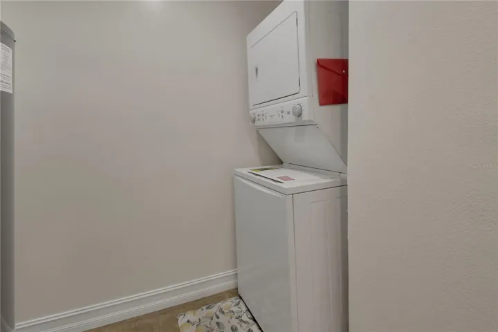 DOWN STAIRS LAUNDRY