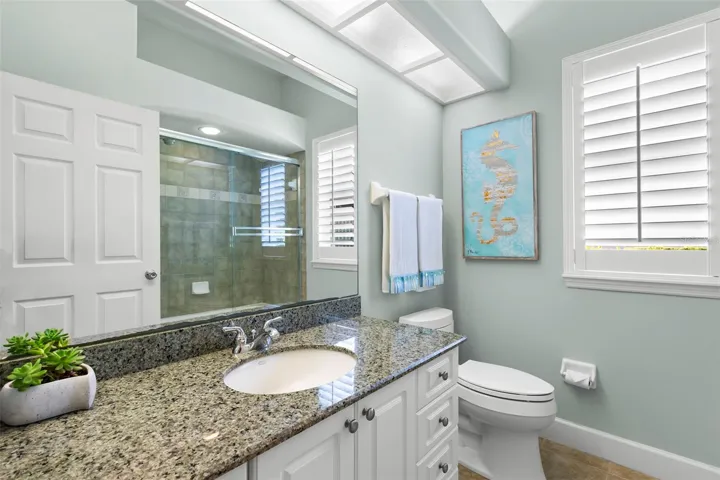 Guest Bathroom located between Bedrooms 2 & 3