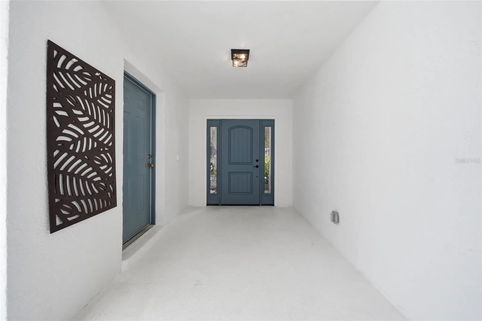 Courtyard Foyer