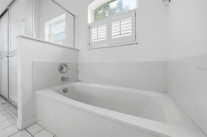 Primary En-Suite