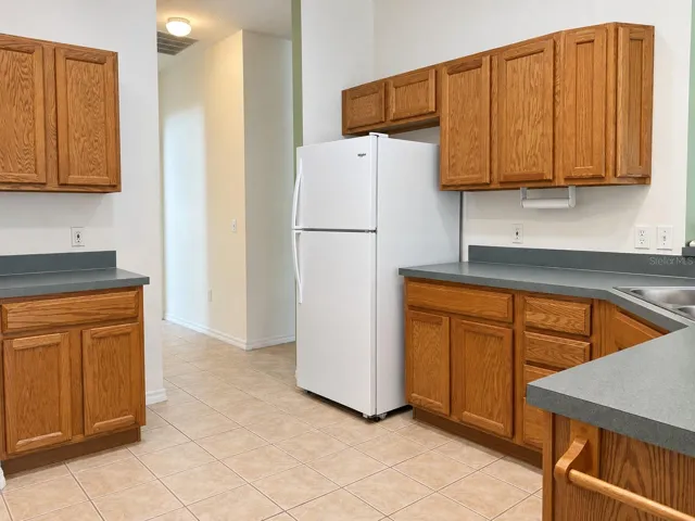 Kitchen w/ Walk In Pantry