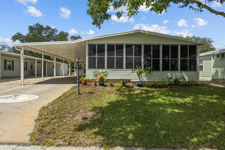 Welcome to 6627 Westchester Dr NE!!