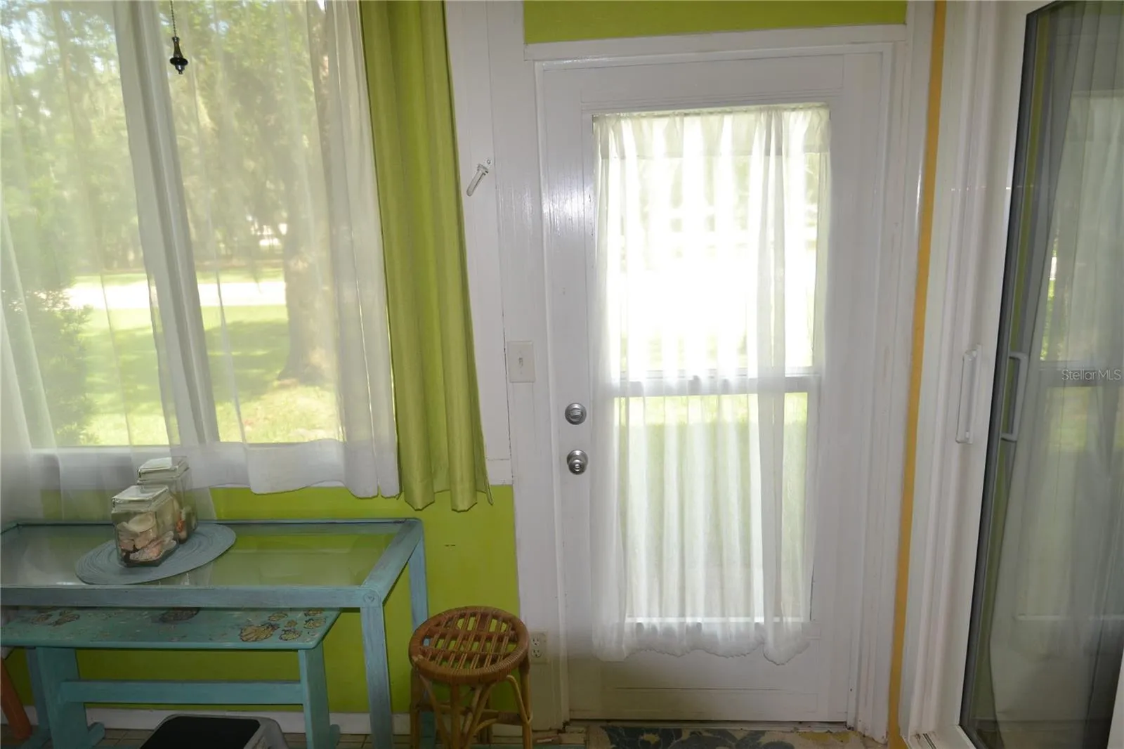 Lanai also opens to a bit of yard space