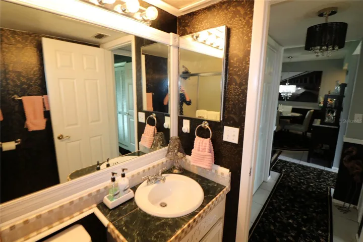 Bathroom2