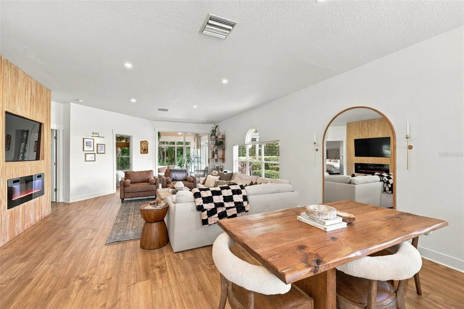 Open Living/Dining Room