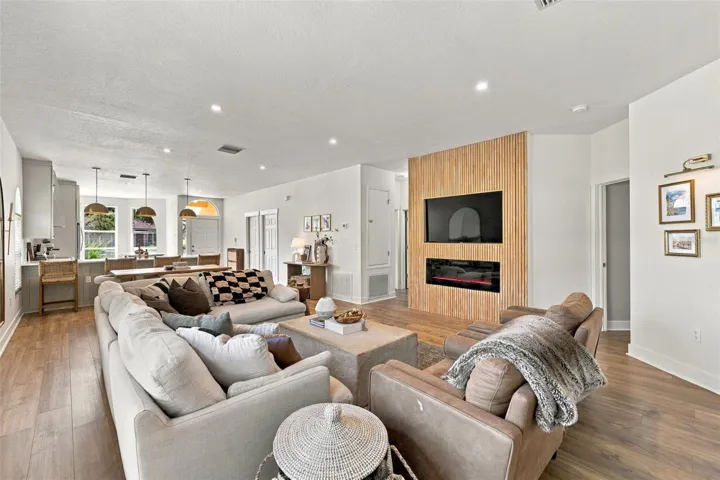 Open Living/Dining Room
