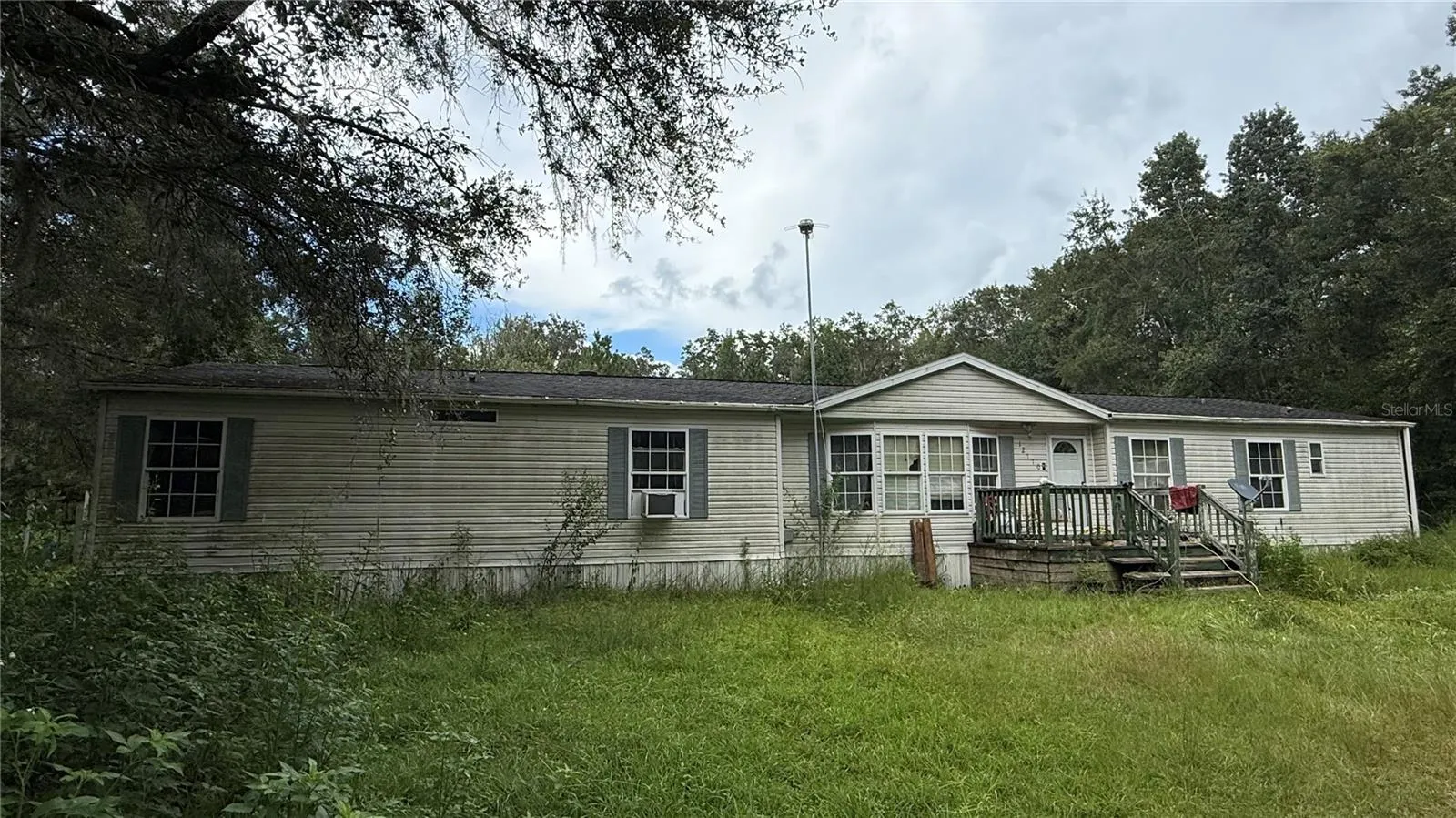 1999 Double Wide on 3+ acres