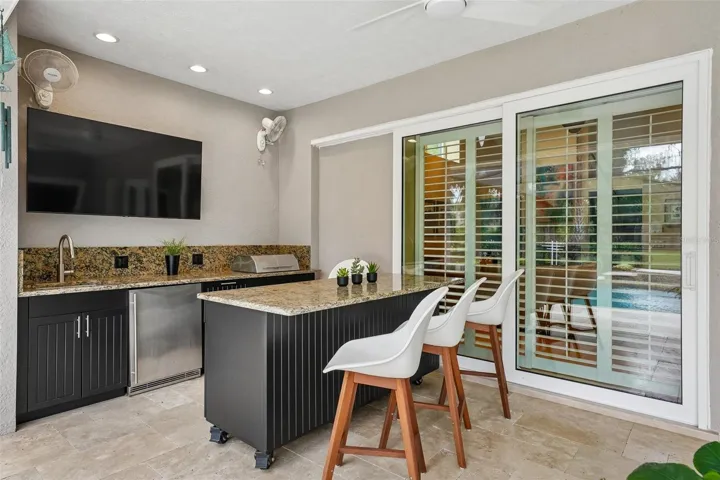 Outdoor Kitchen