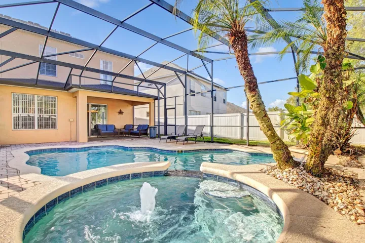 Spa and pool