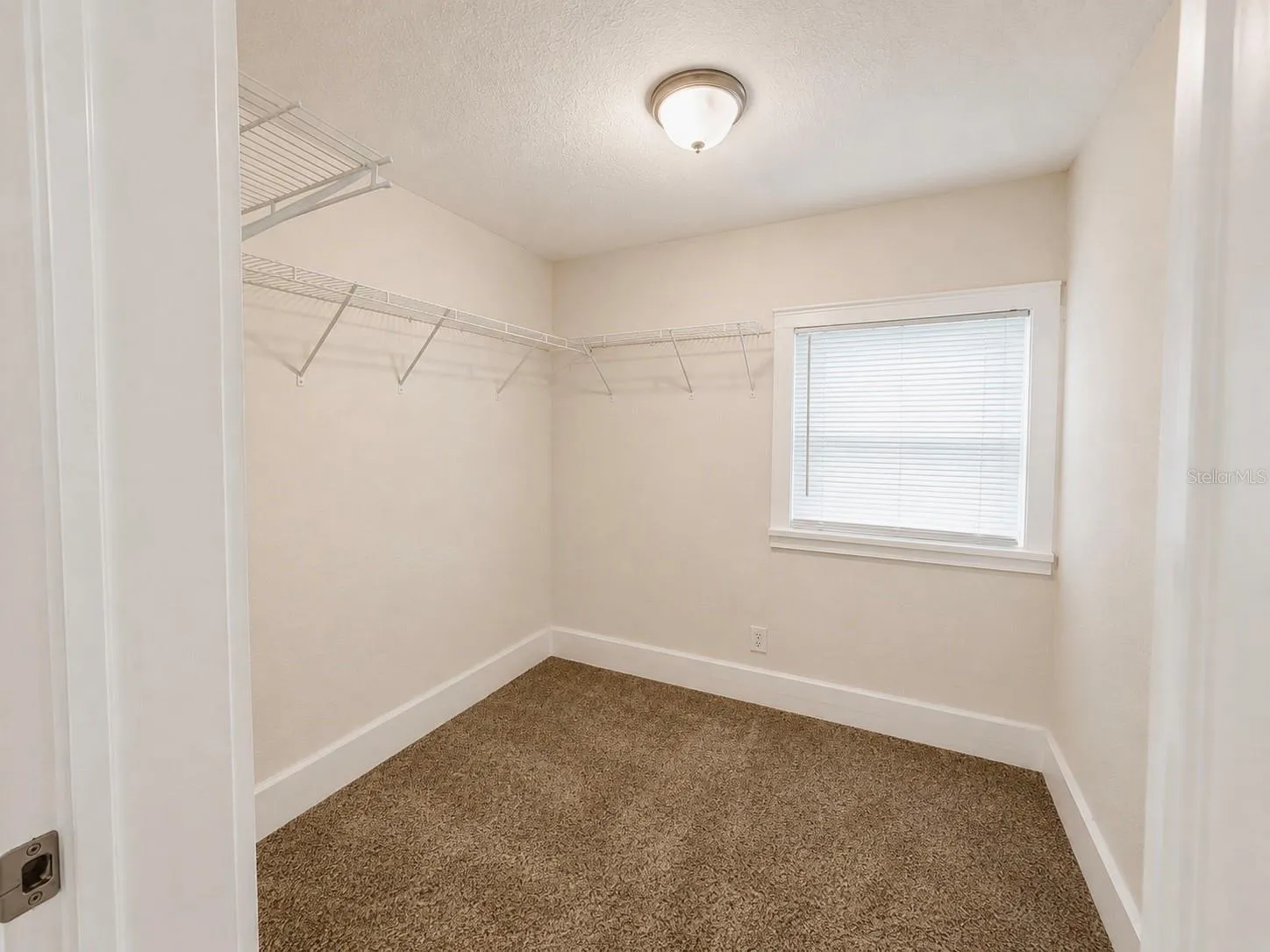 walk in closet