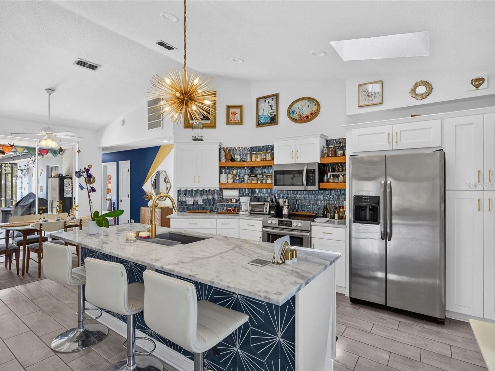 Modern, Updated Kitchen, Large Island
