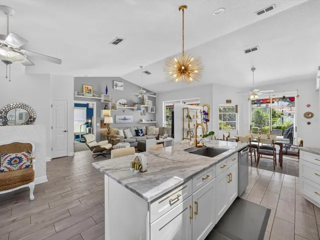Kitchen/Living/Dining