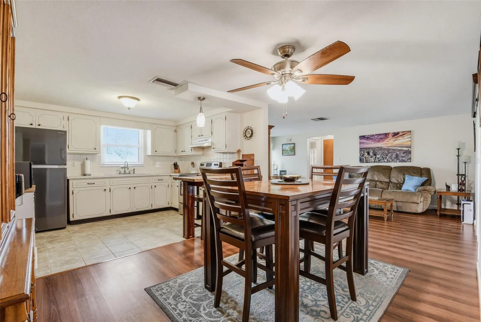 Dining Area is convenient to the Kitchen