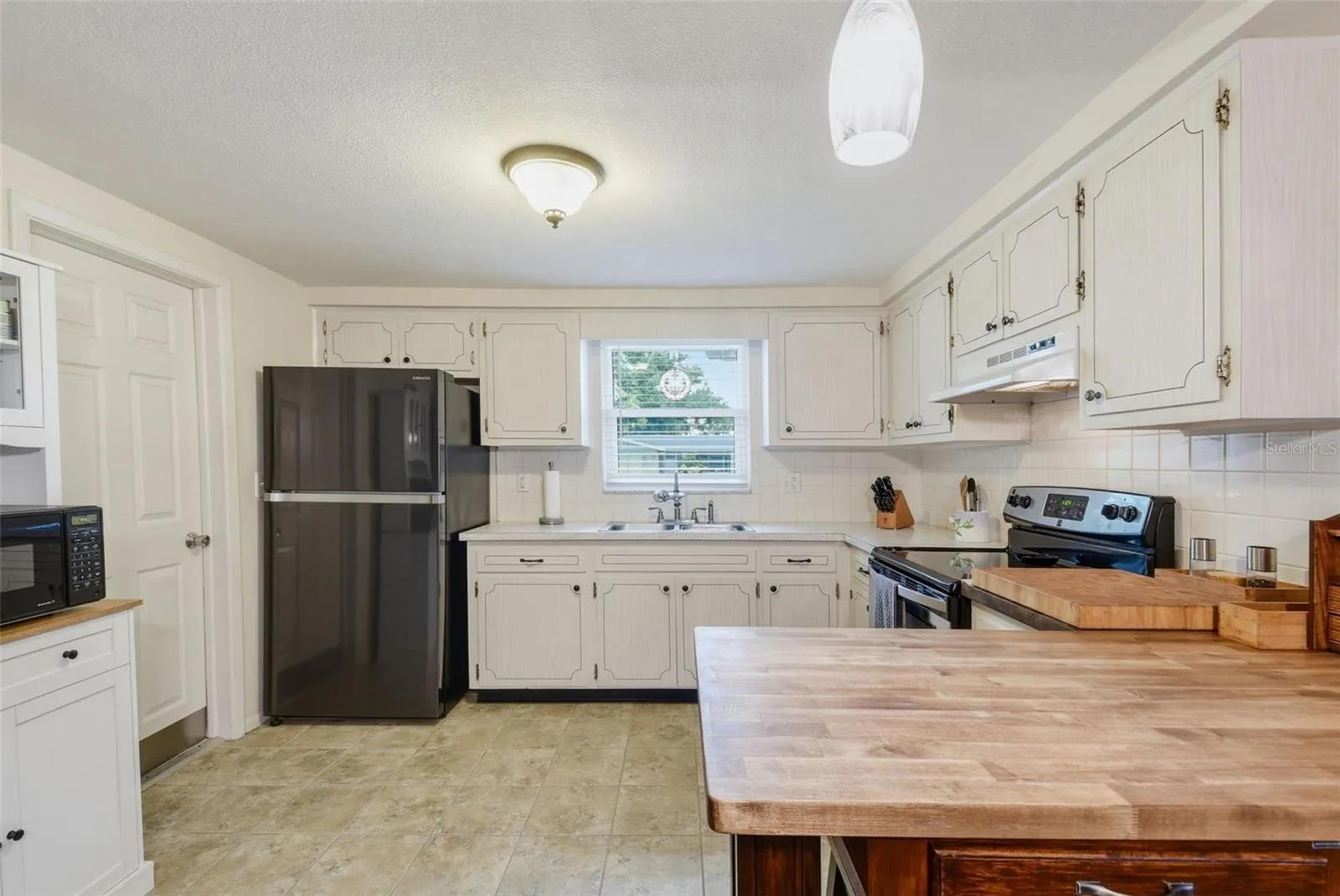 All appliances are included!