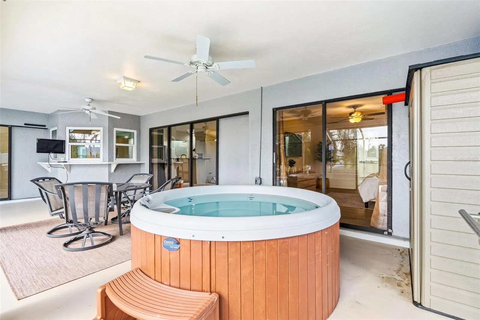 Hot tub
