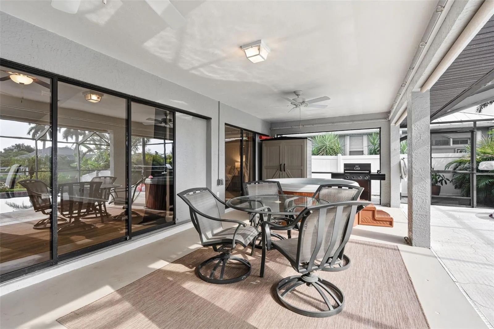 Fully recessed sliding doors