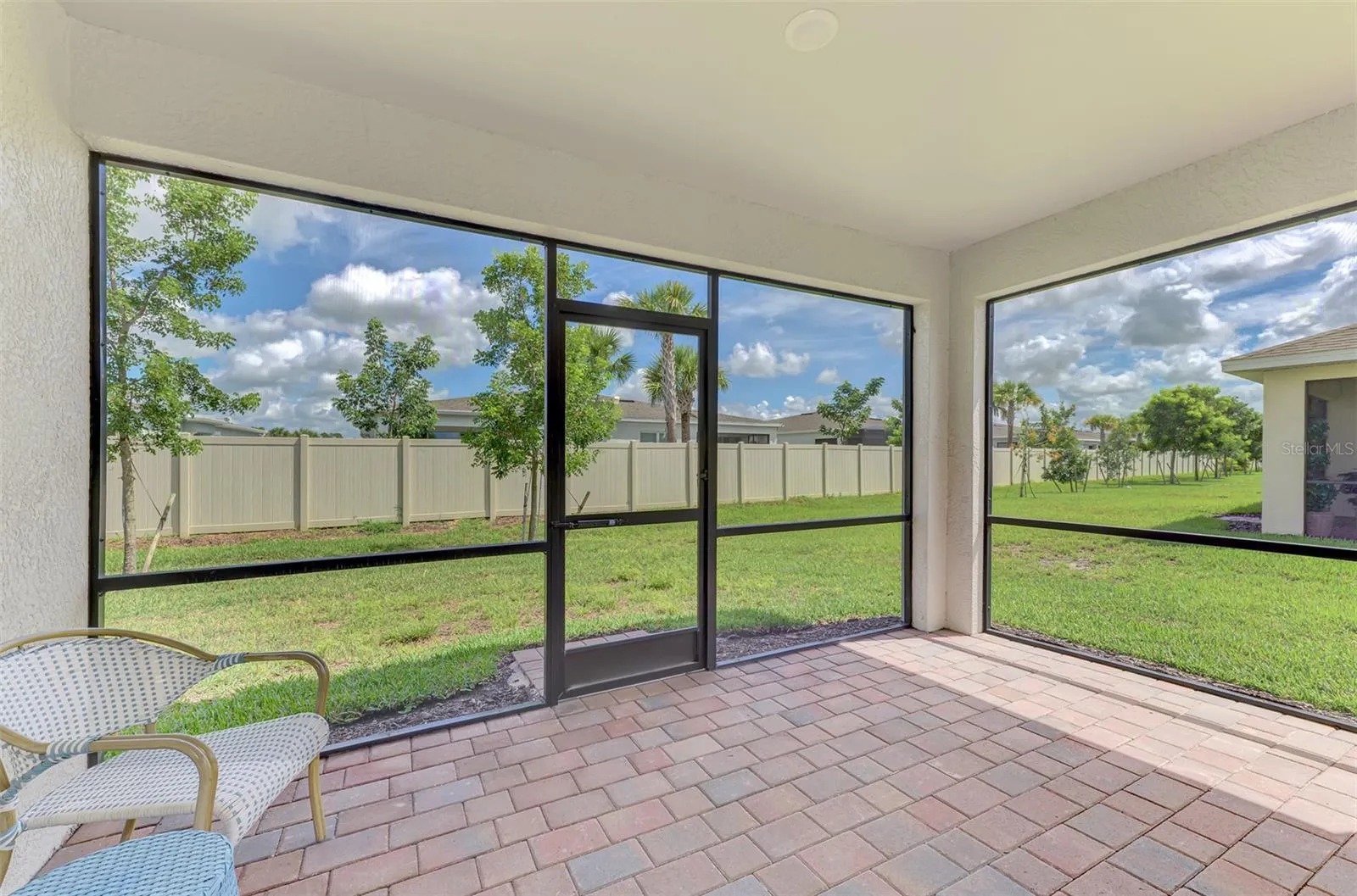 SCREENED LANAI
