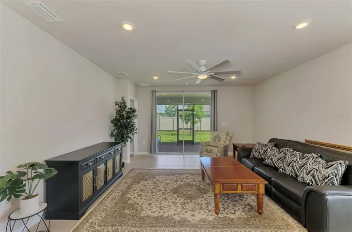 GREAT ROOM/SLIDERS TO LANAI