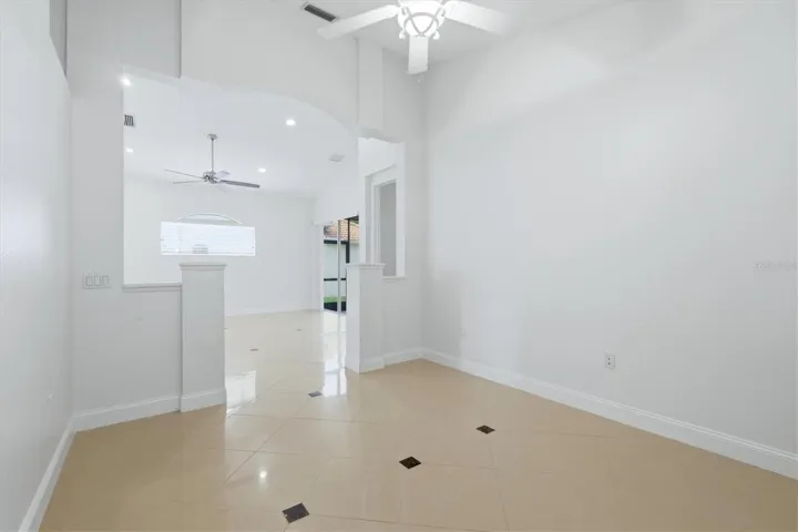 Laundry with Plumbing for Sink