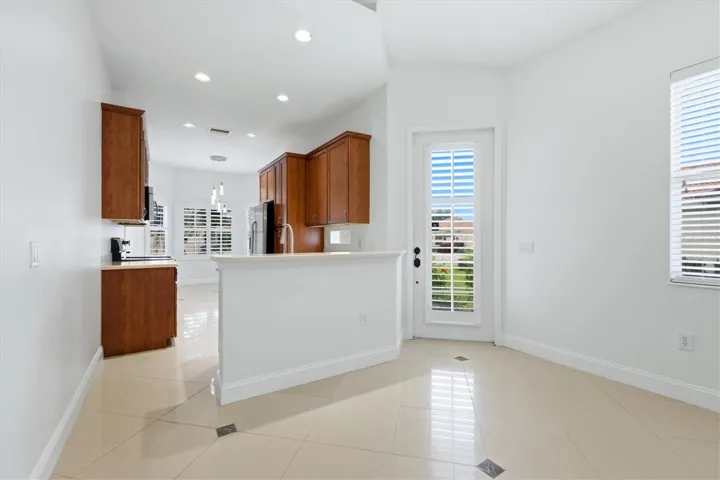 Breakfast Bar