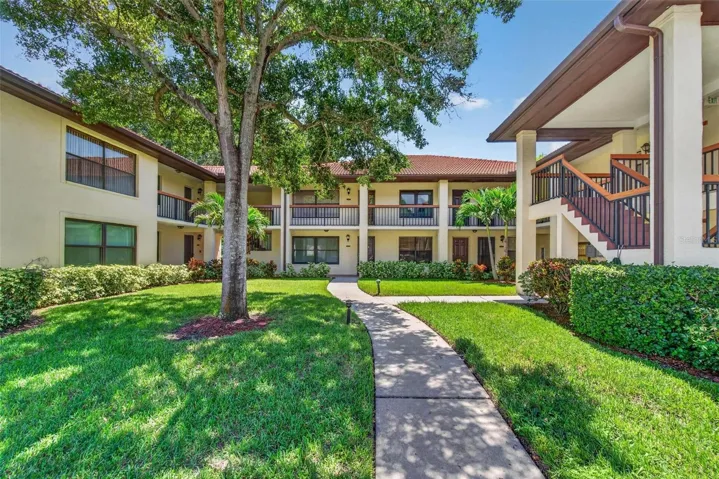 Hammock Pines Building 16