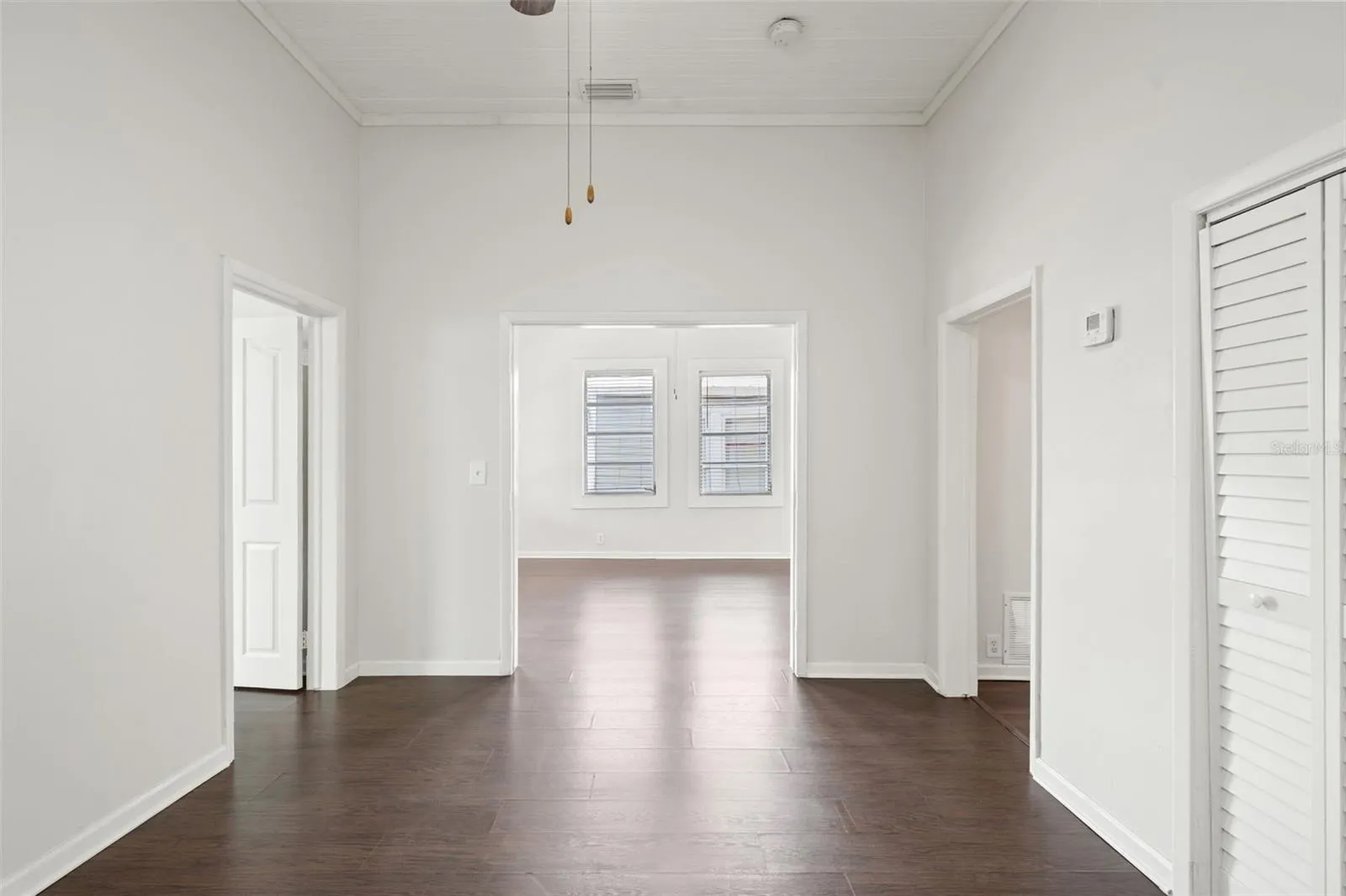 Flex room (den, study, sitting room, dining room?)