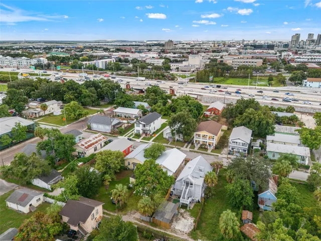 1 mile to 7th Avenue in Historic Ybor City