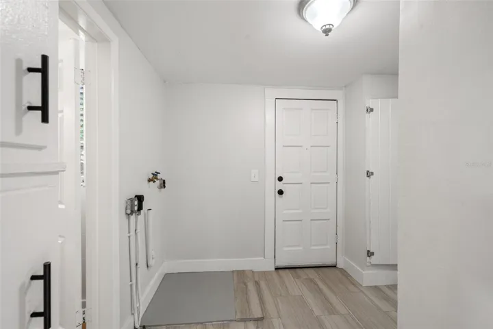 Laundry/mud room combo