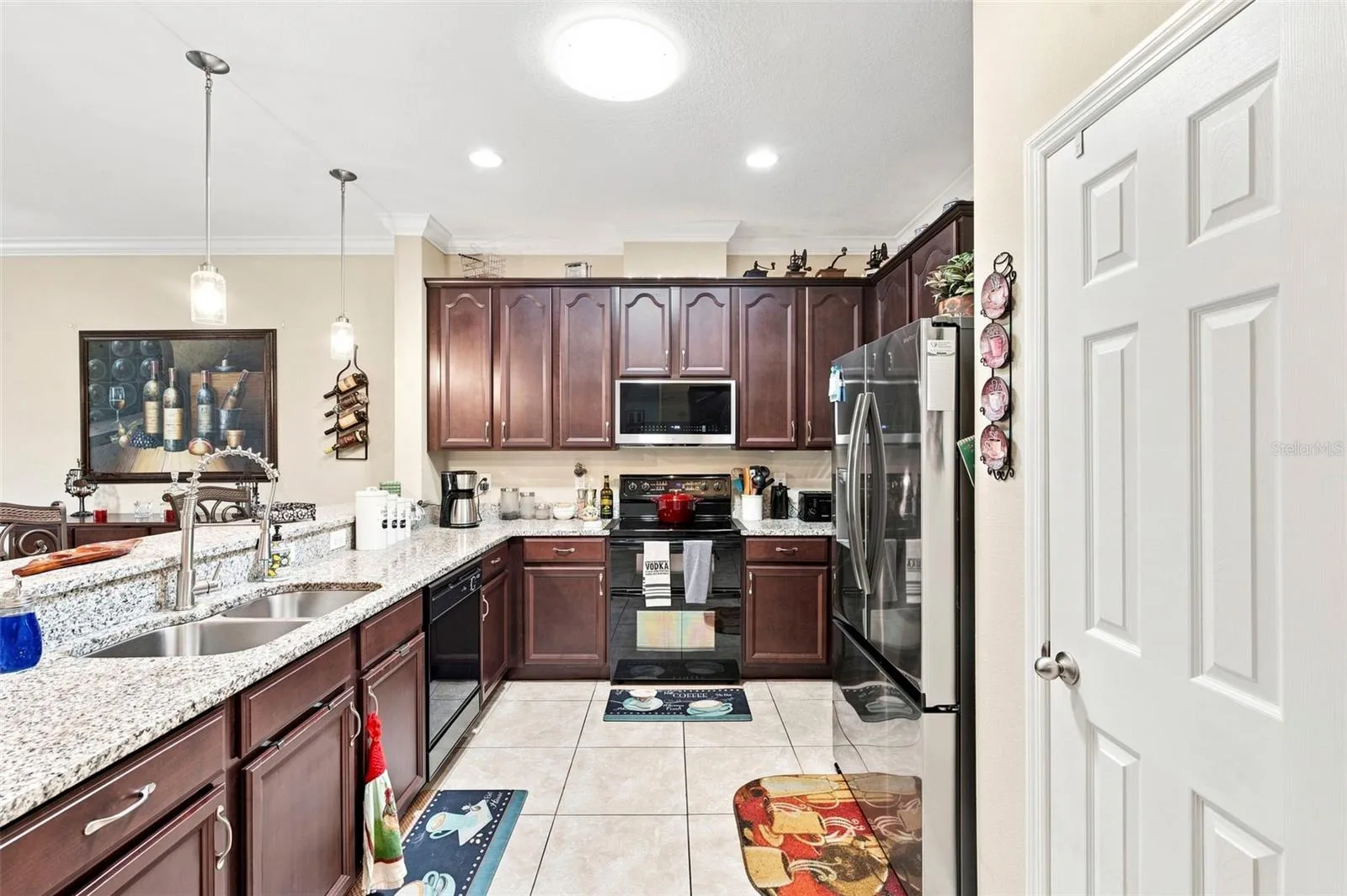 Double, sink-Pantry, 42" nutmeg hardwood cabinets