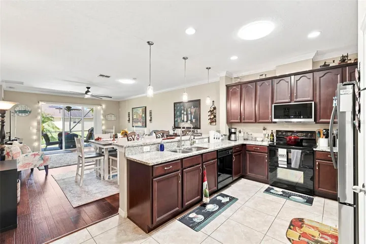 The spacious kitchen