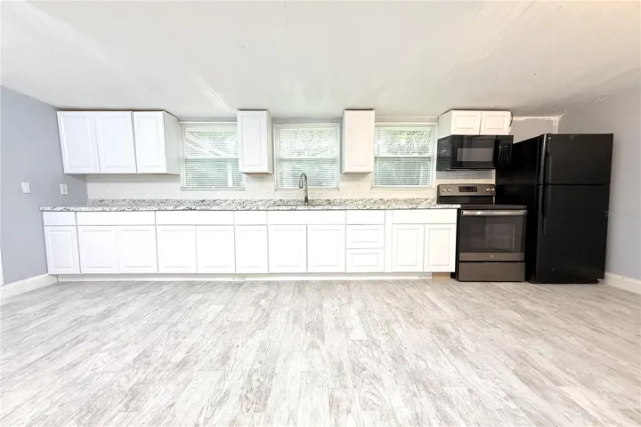 KITCHEN FRONT VIEW