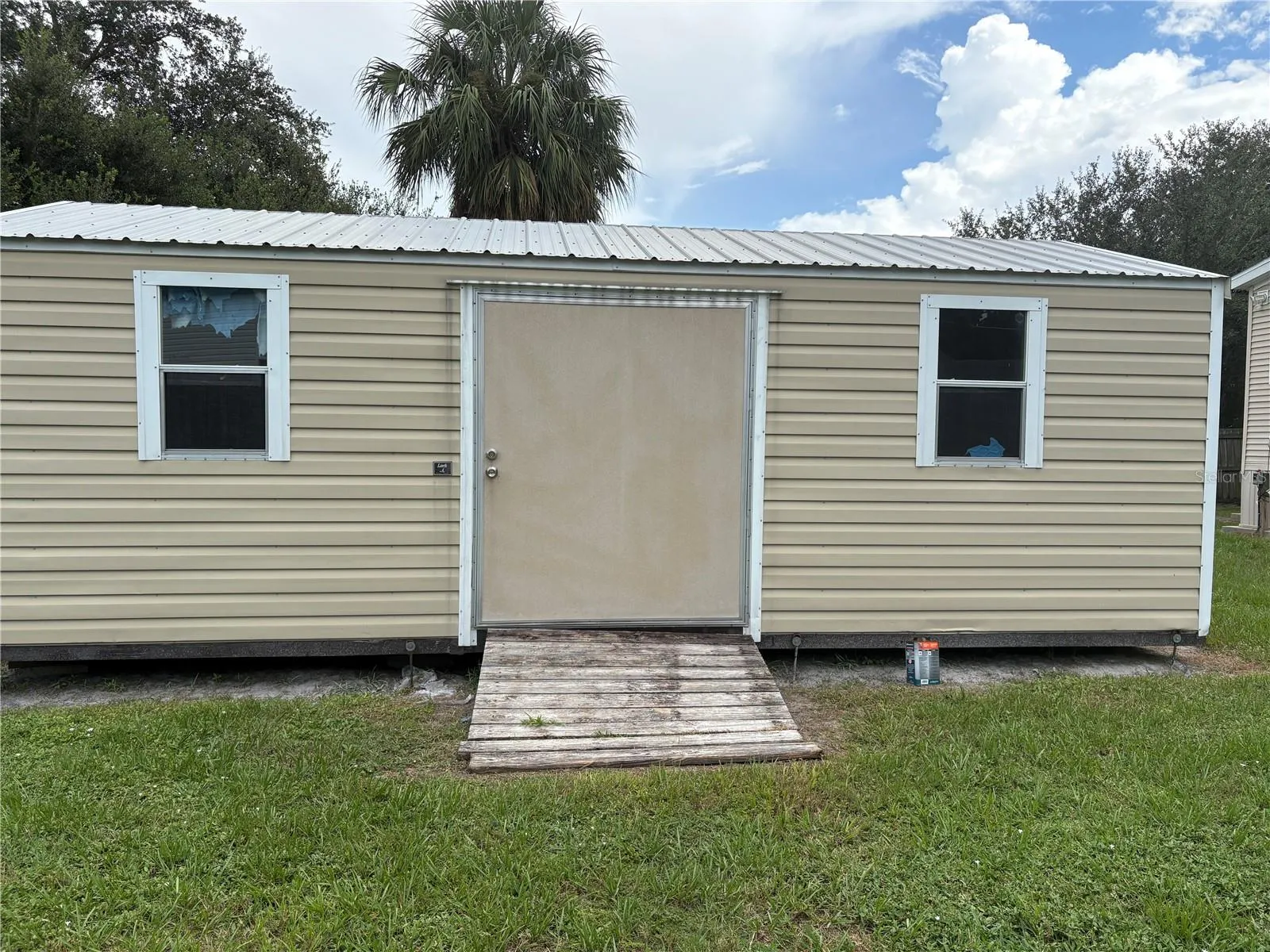 12 X 12 OUTBUILDING