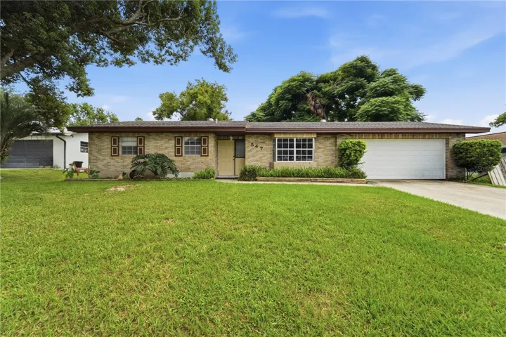 ONE-OWNER DELTONA OPPORTUNITY! Welcome to 547 Everett Street