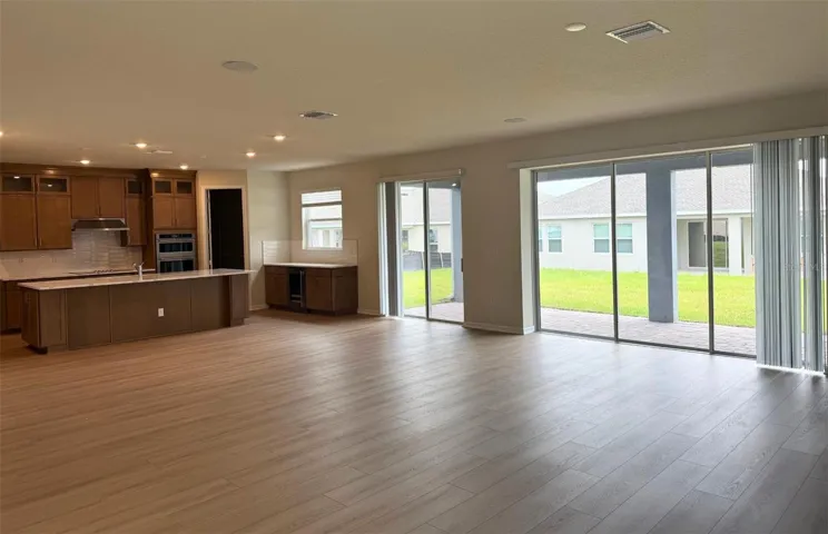 Actual home photo. Colors, finishes, textures and options may appear differently in person due to variations in monitors and viewing devices.