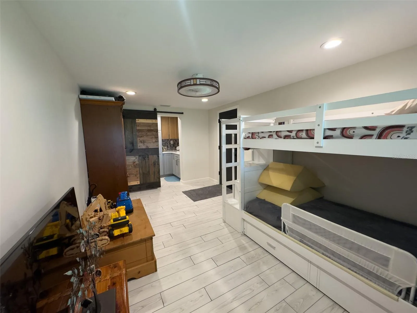 Bonus room