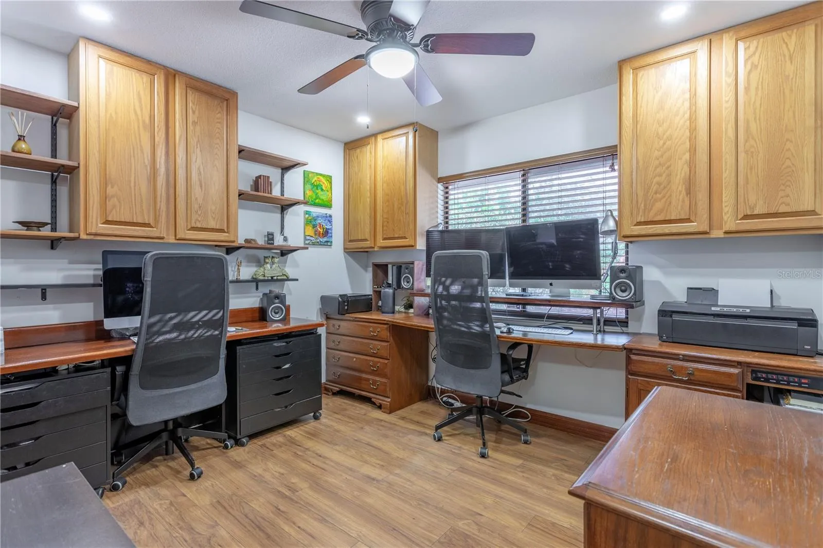 Bed Room 3/office