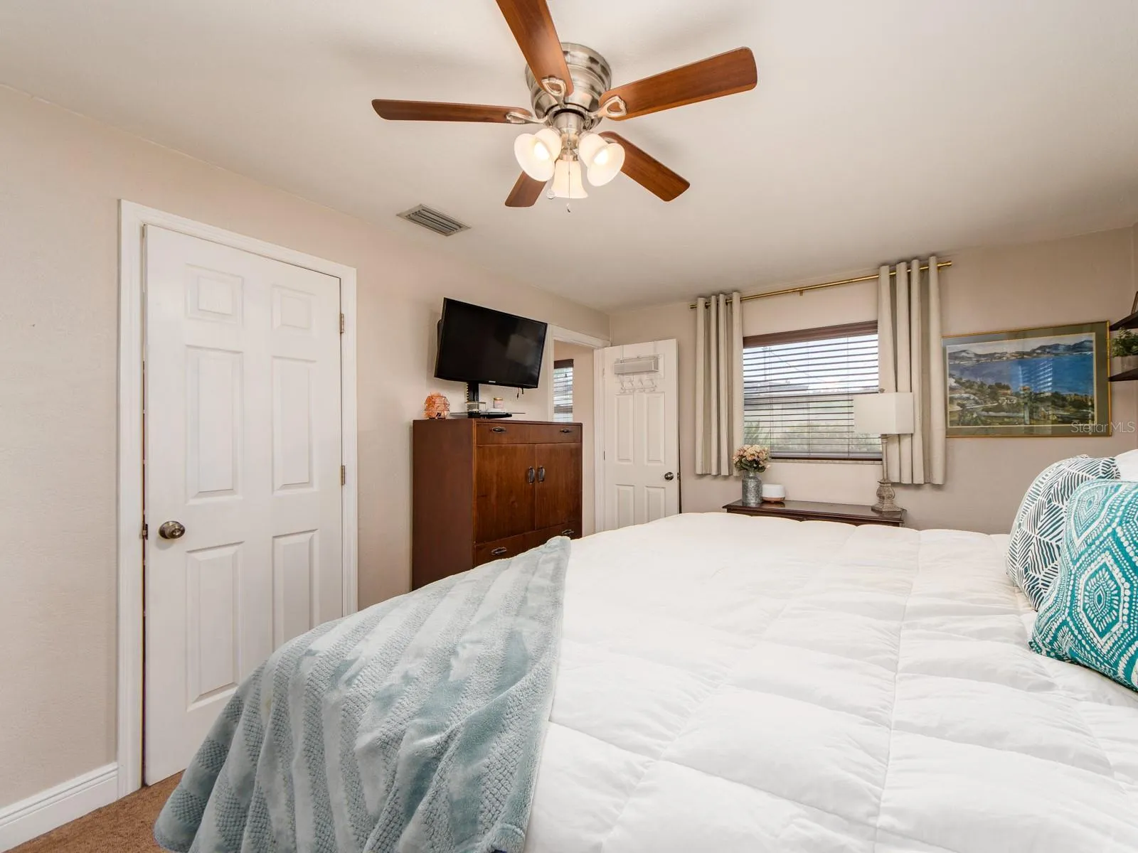 primary bedroom