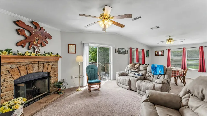 2nd family/living room