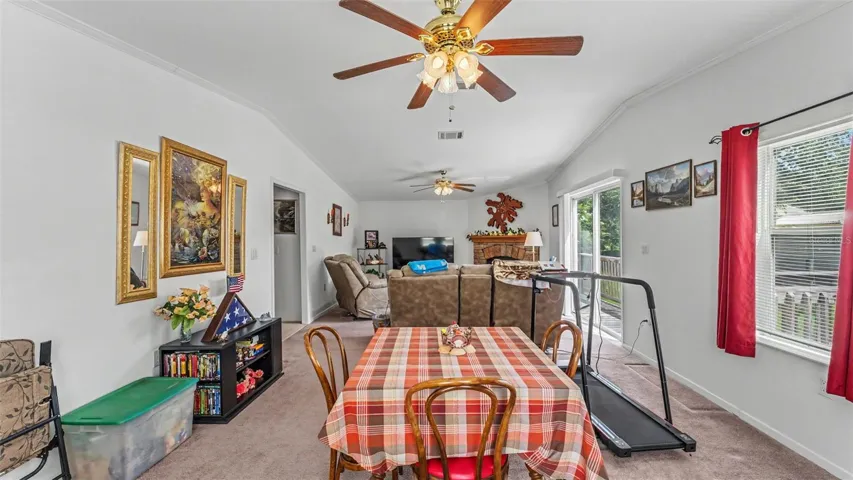 2nd family/living room
