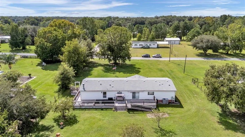 back of the home showing full deck