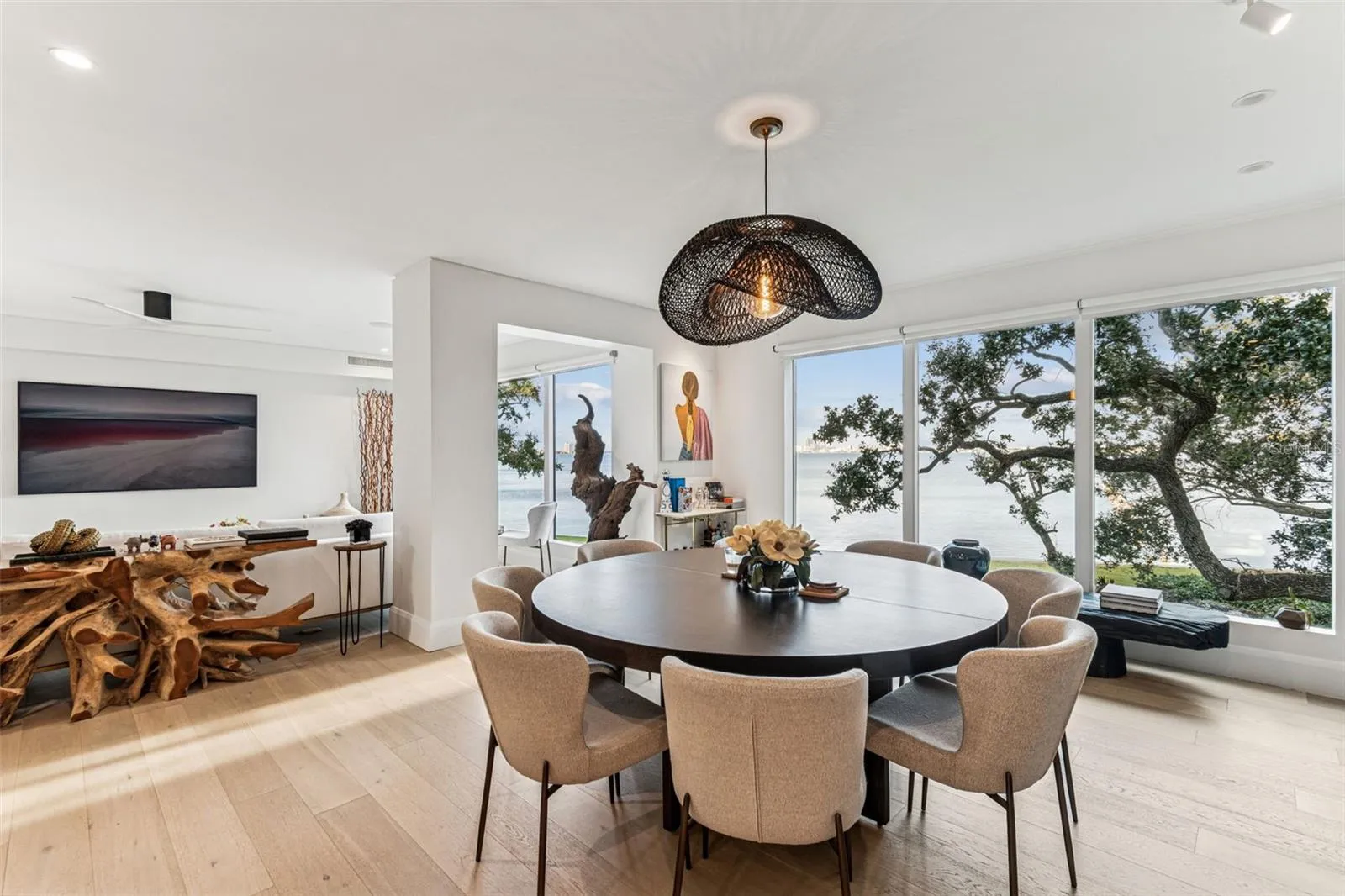 Dining Room/View