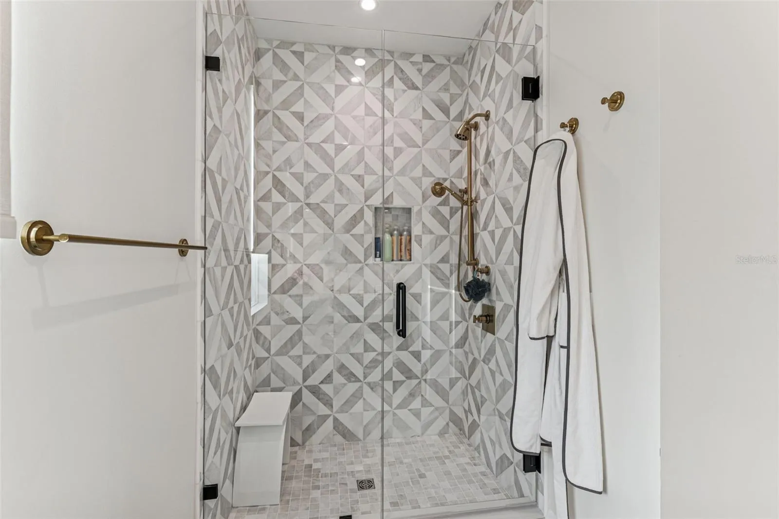Bathroom 2 Third Floor