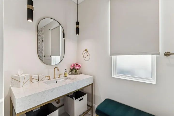 Bathroom 2/Third Floor