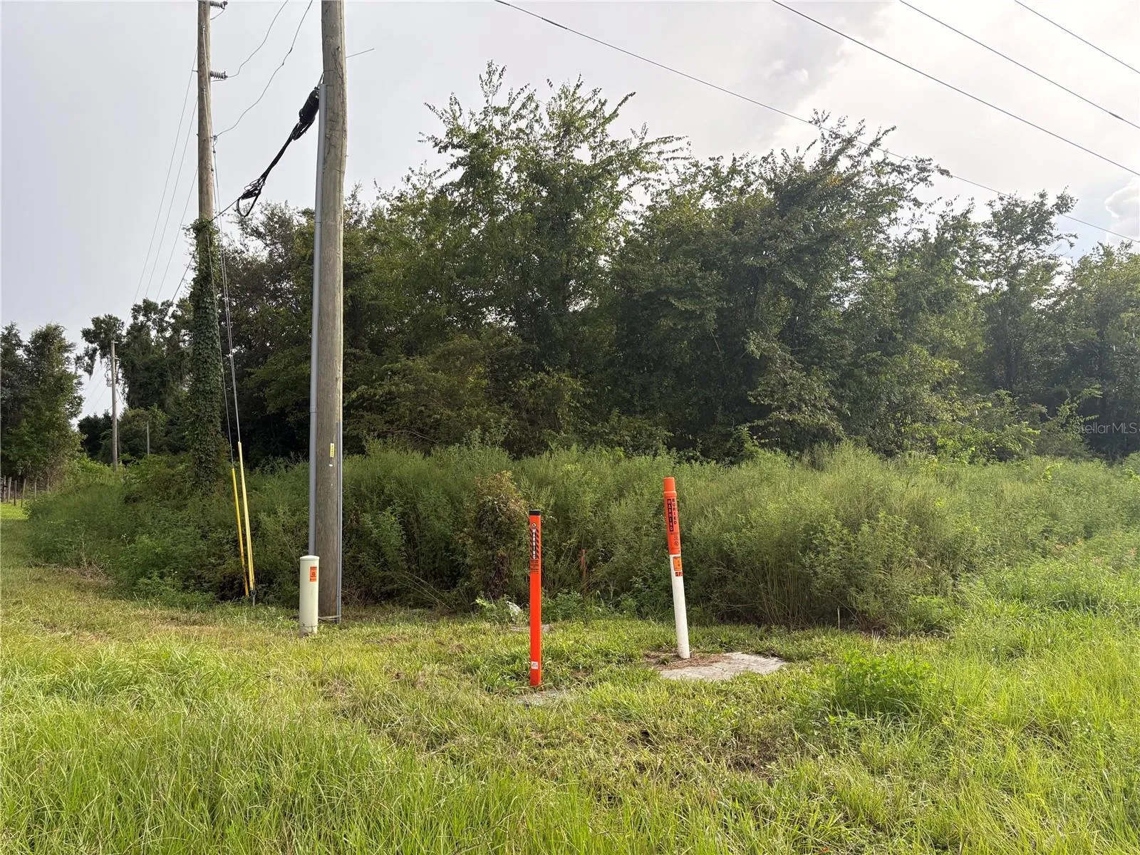 CR-751 / FL-50 Corner View