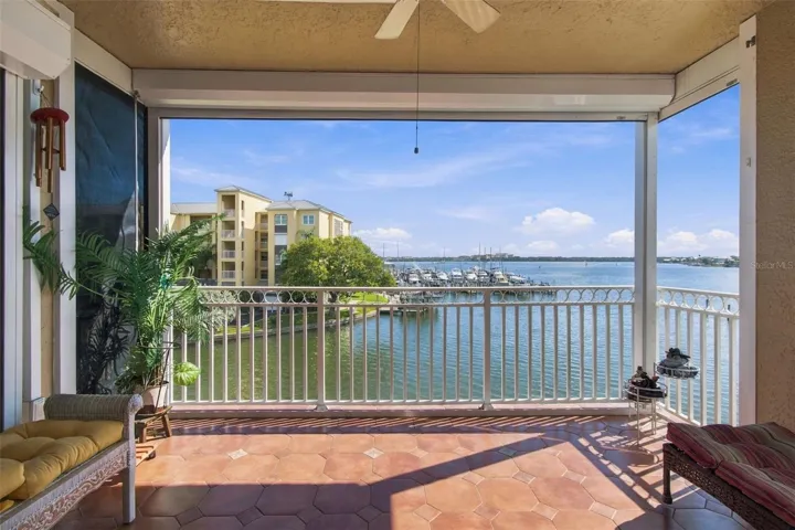 Balcony with hurricane screens which can be lowered